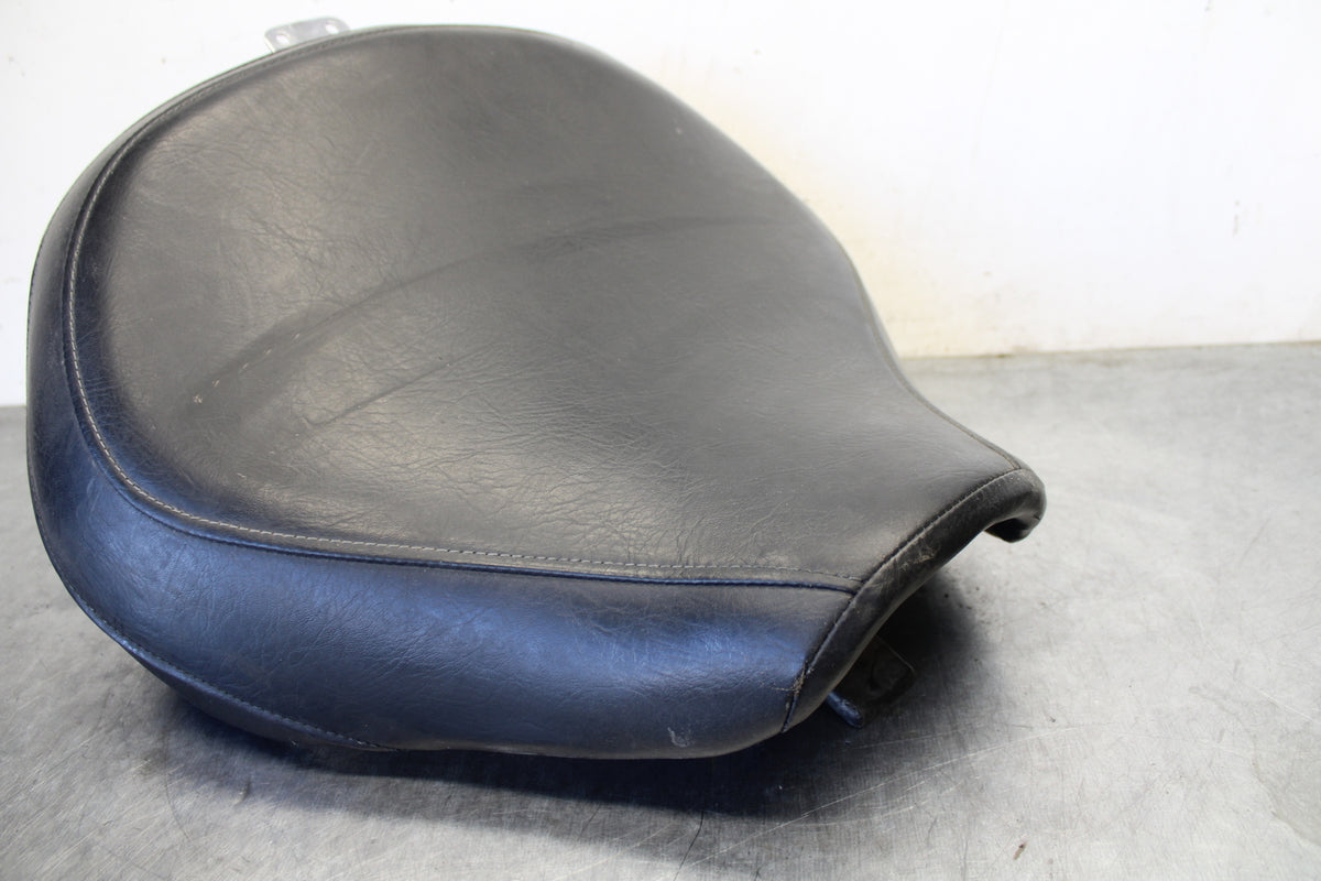 04 SUZUKI INTRUDER 800 FRONT DRIVERS SEAT BB758