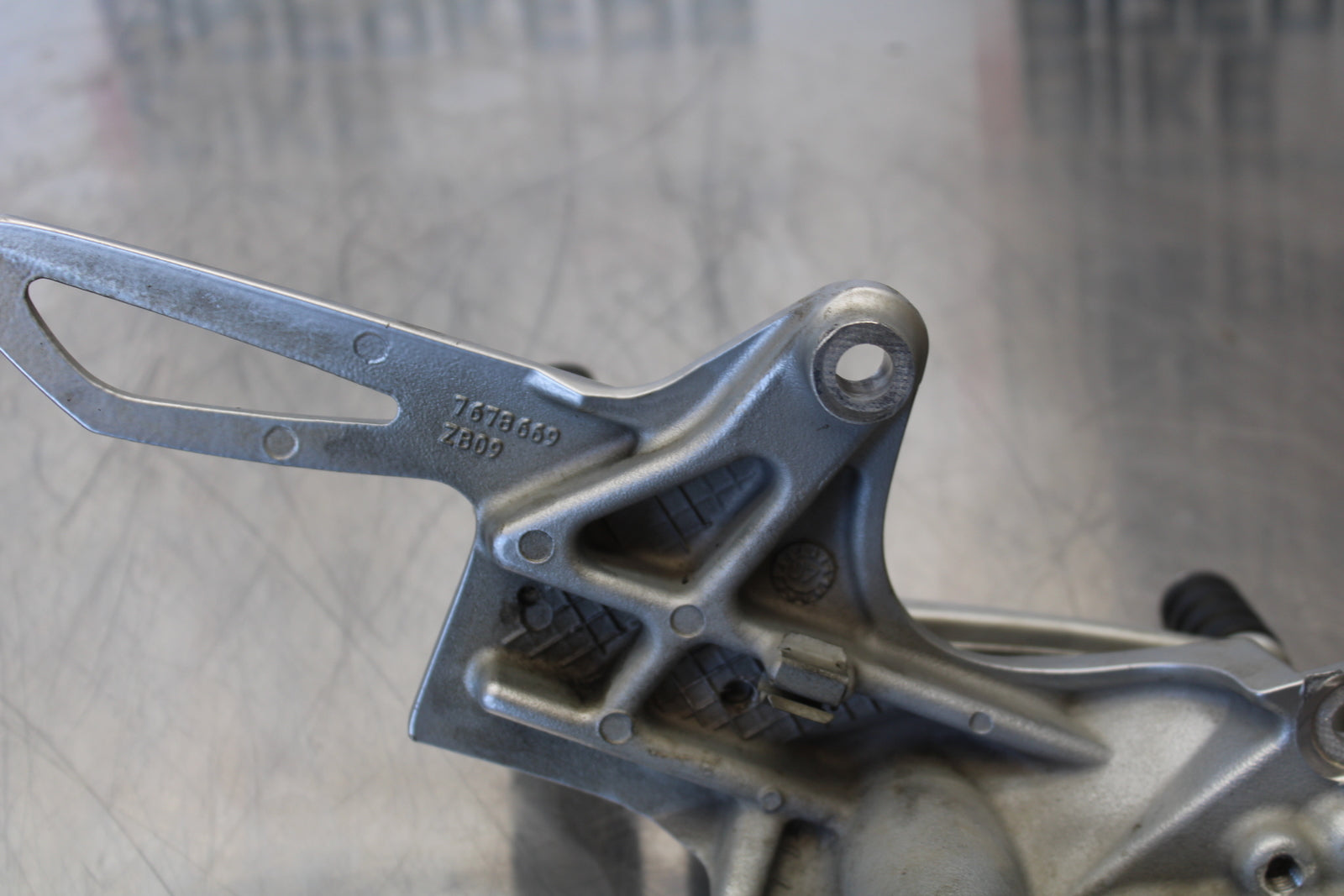 06-12 BMW F800ST LEFT REARSET REAR SET FOOT PEG W SHIFTER BB144