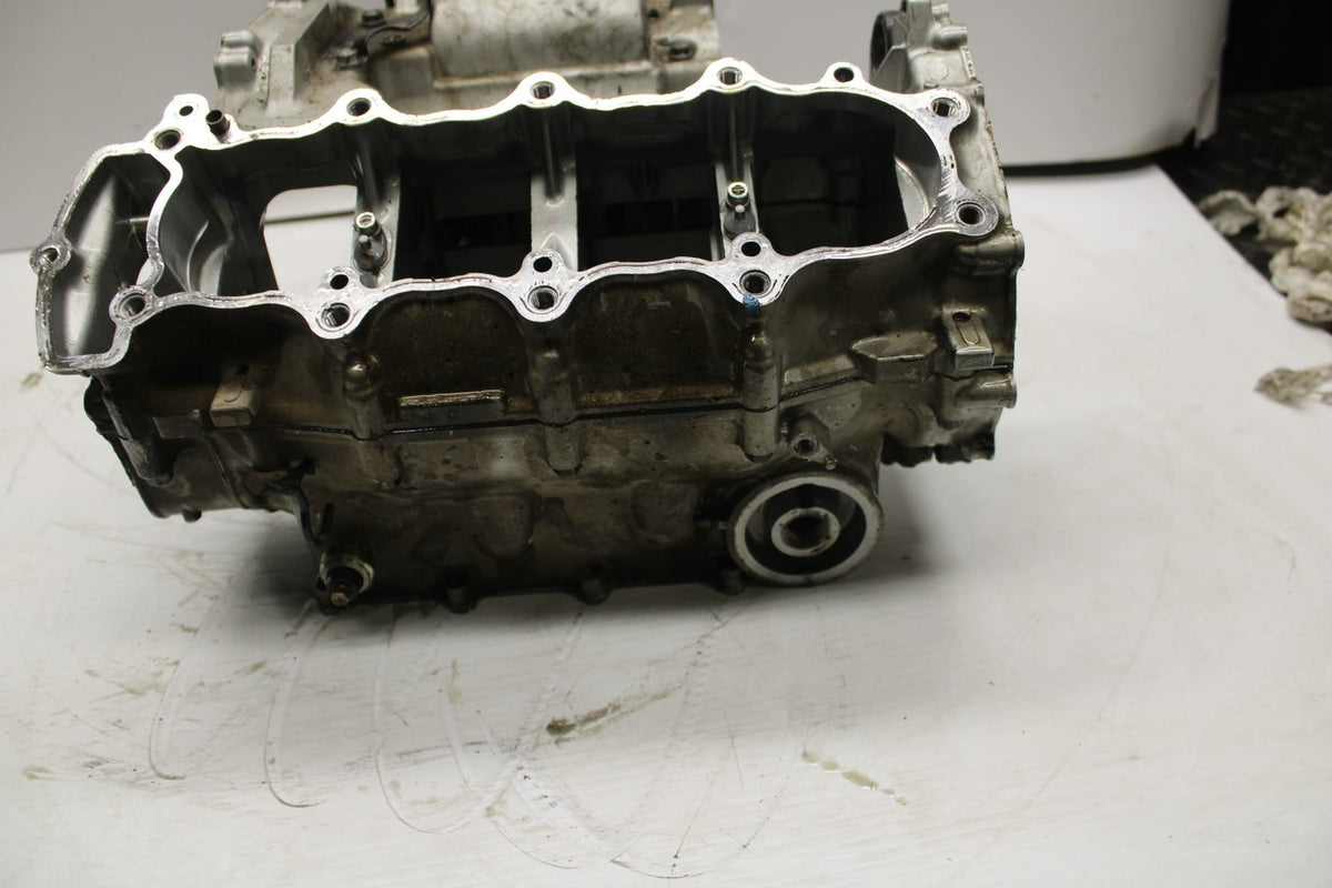 03 KAWASAKI NINJA ZX6RR ZX600K ENGINE MOTOR CRANKCASE CRANK CASES BLOCK BB264