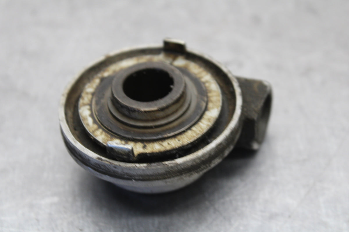 78 SUZUKI GS550E SPEEDOMETER DRIVE GEAR  BB133