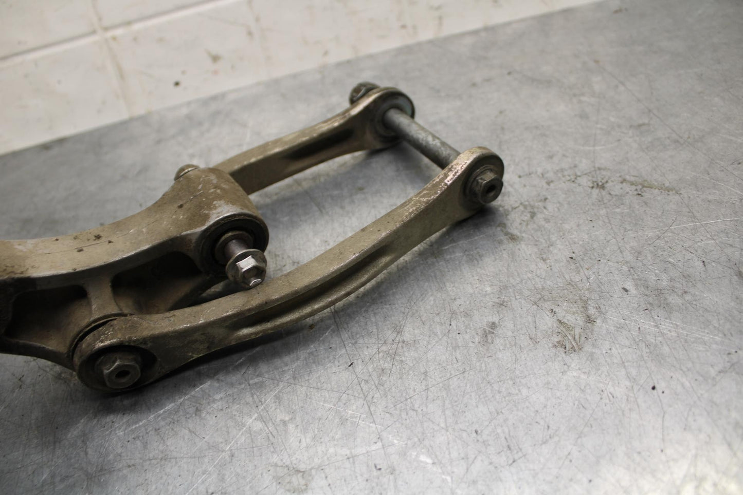 08-09 KAWASAKI NINJA ZX14R REAR DOGBONE SHOCK LINKAGE LINK BB73