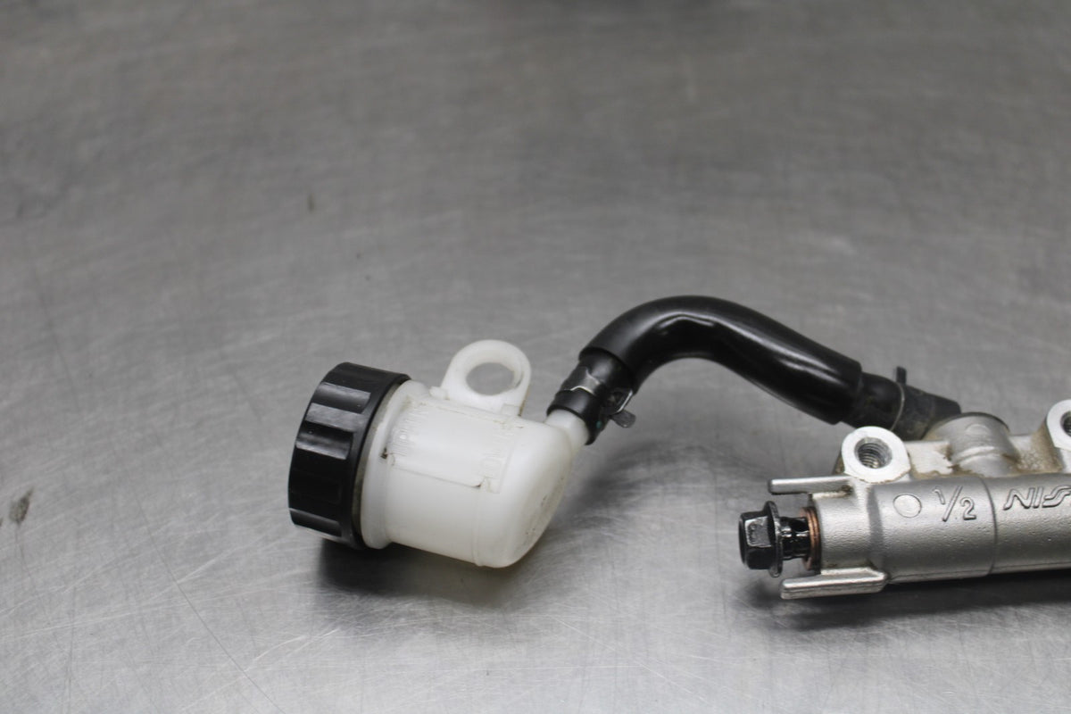 19-24 YAMAHA R3 REAR BACK BRAKE MASTER CYLINDER W RESERVOIR BB942
