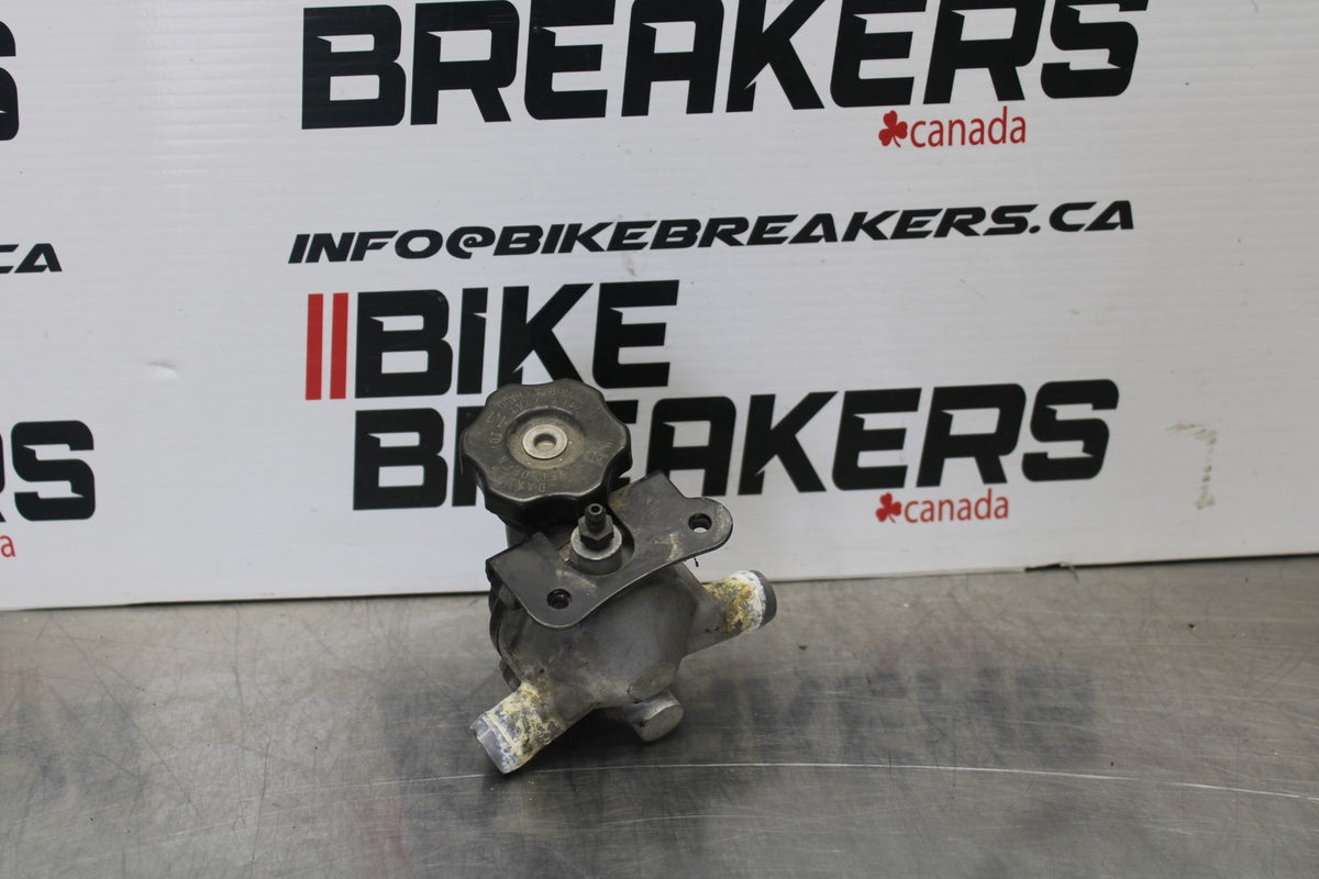 03-08 KAWASAKI VULCAN 1600 THERMOSTAT W HOUSING ASSEMBLY BB196