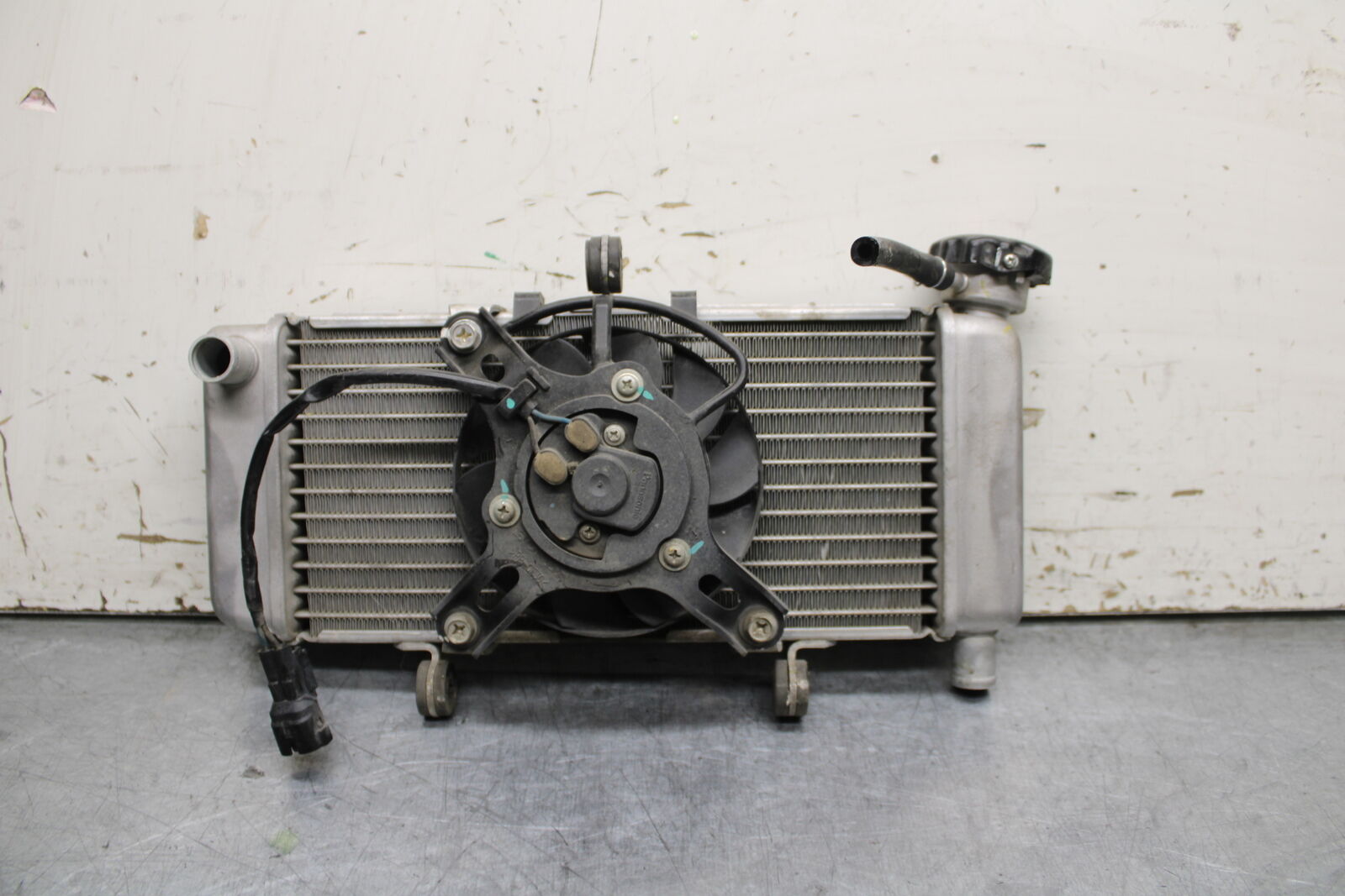 15-16 HONDA CB300F ENGINE RADIATOR MOTOR COOLER COOLING RADIATER BB740