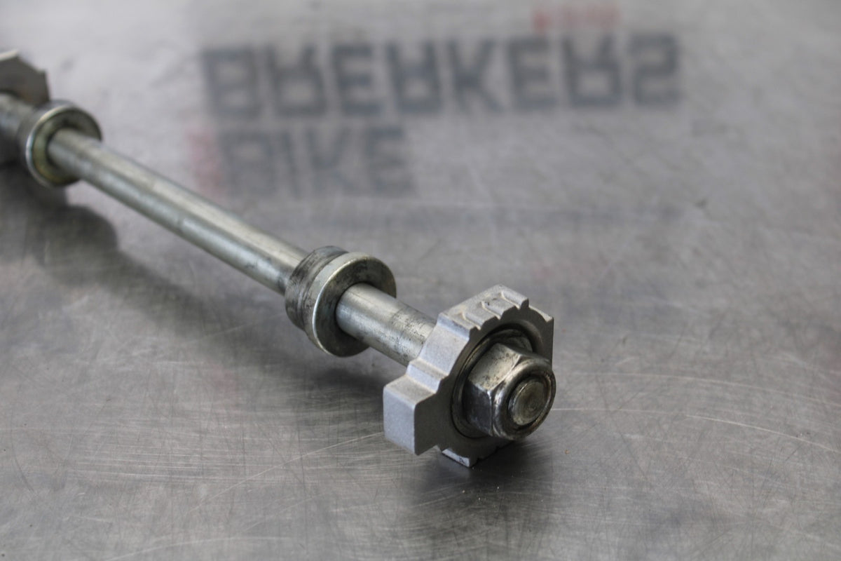 17-22 KTM 390 DUKE REAR AXLE BACK WHEEL RIM PIVOT BOLT AXEL BB180