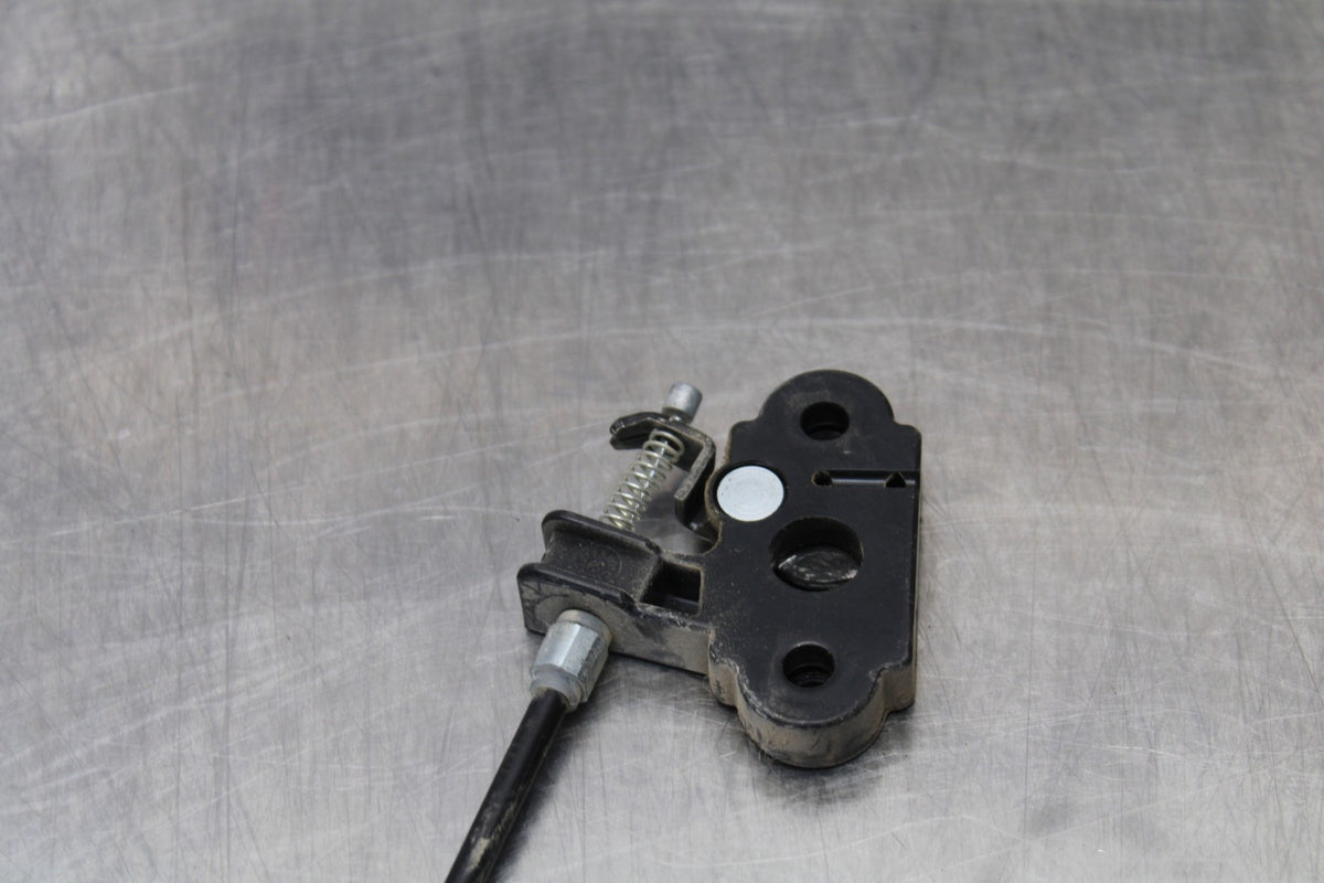 24-25 KAWASAKI NINJA ZX4R REAR PASSENGER SEAT LATCH LOCK ASSEMBLY BB174
