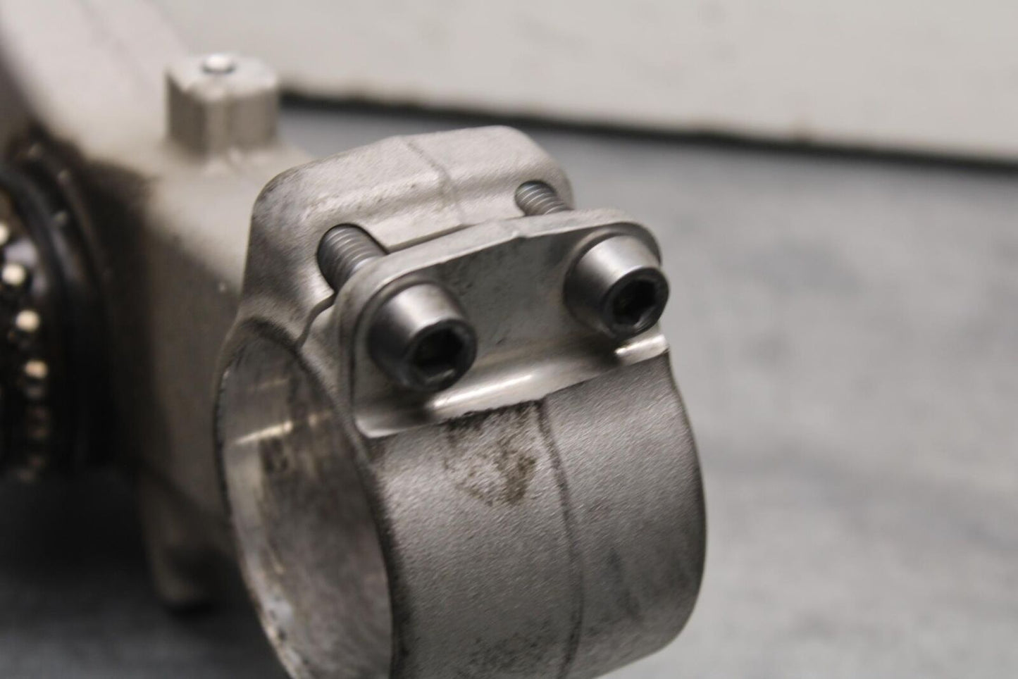 09-12 KAWASAKI NINJA ZX6R ZX600R FRONT FORKS CLAMP LOWER TRIPLE TREE STEM BB617