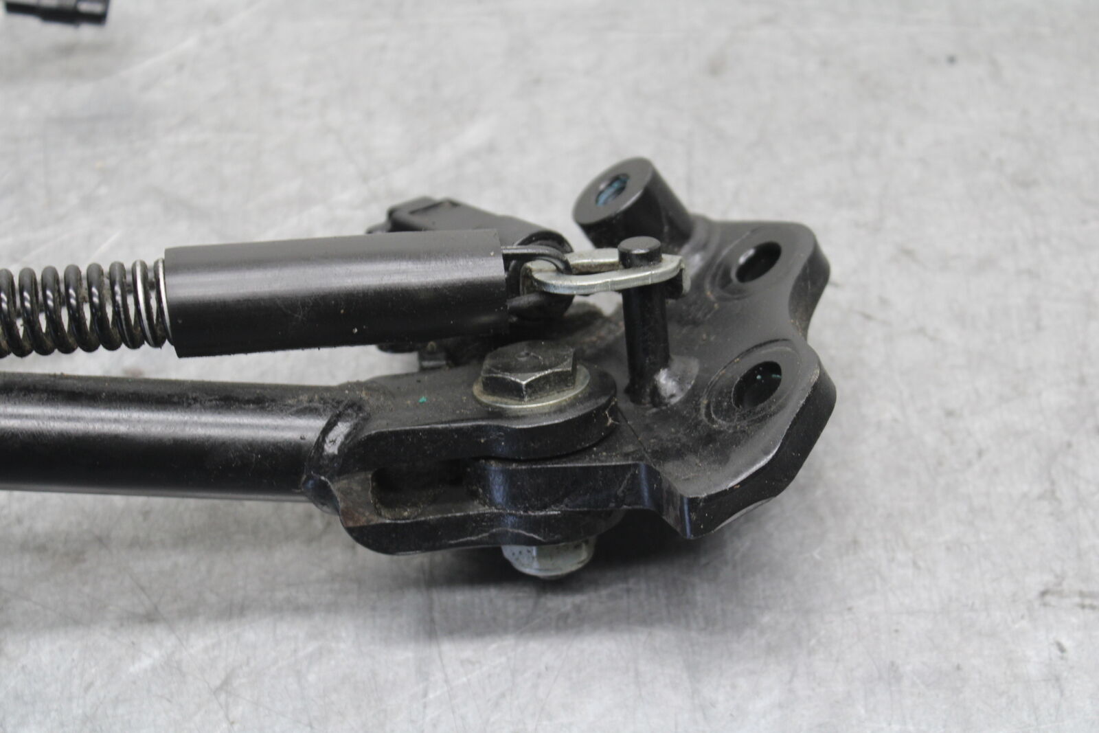 22-24 YAMAHA XSR900 KICKSTAND SIDE KICK STAND BB683
