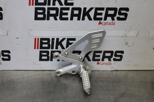 16 APRILIA TUONO V4 1100 LEFT REARSET REAR SET DRIVER FOOT PEG REST STOP BB905