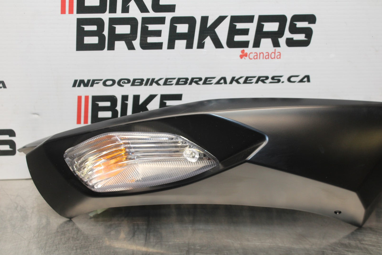 23-24 KAWASAKI NINJA ZX14R NEW!! RIGHT REAR BACK TAIL FAIRING COWL & LIGHT BB764