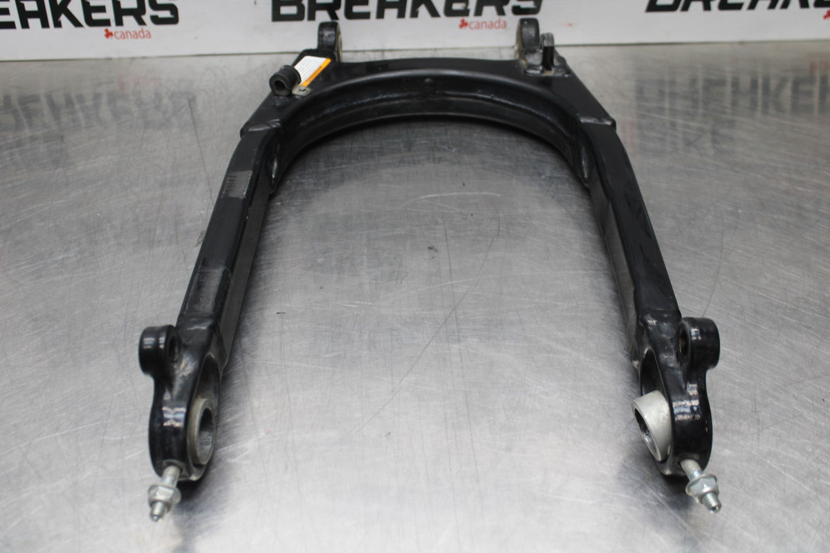 09 HARLEY-DAVIDSON SPORTSTER 1200 CUSTOM XL1200C SWINGARM SUSPENSION ARM BB776