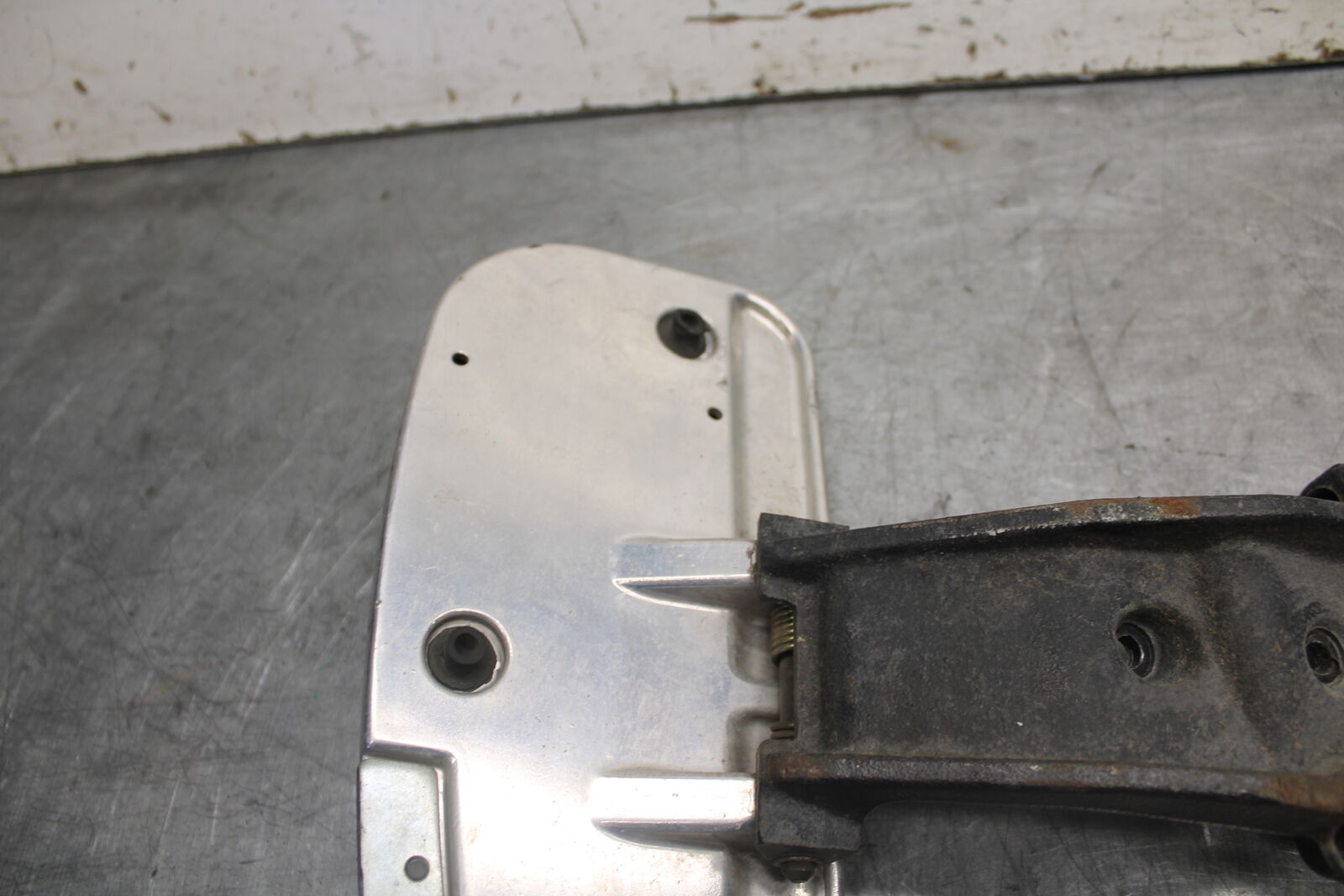 05-06 YAMAHA ROYAL STAR FRONT FOOT RESTS PEGS STEPS SET PAIR BB697
