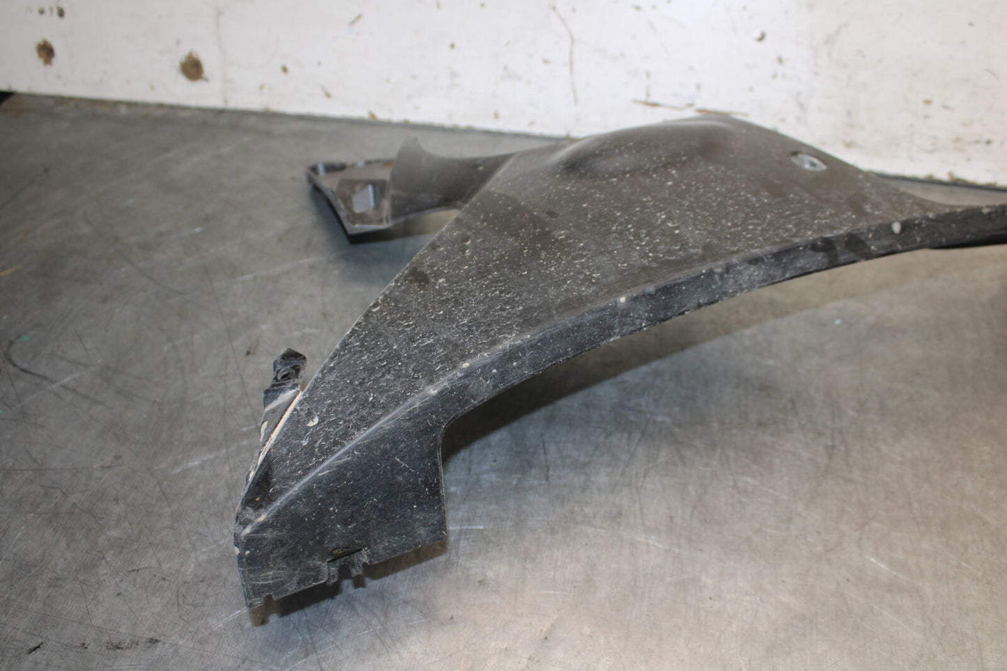 13-15 HONDA CBR500R LEFT LOWER BELLY SIDE FAIRING COWL 64320-MGZ-J00ZA  BB704