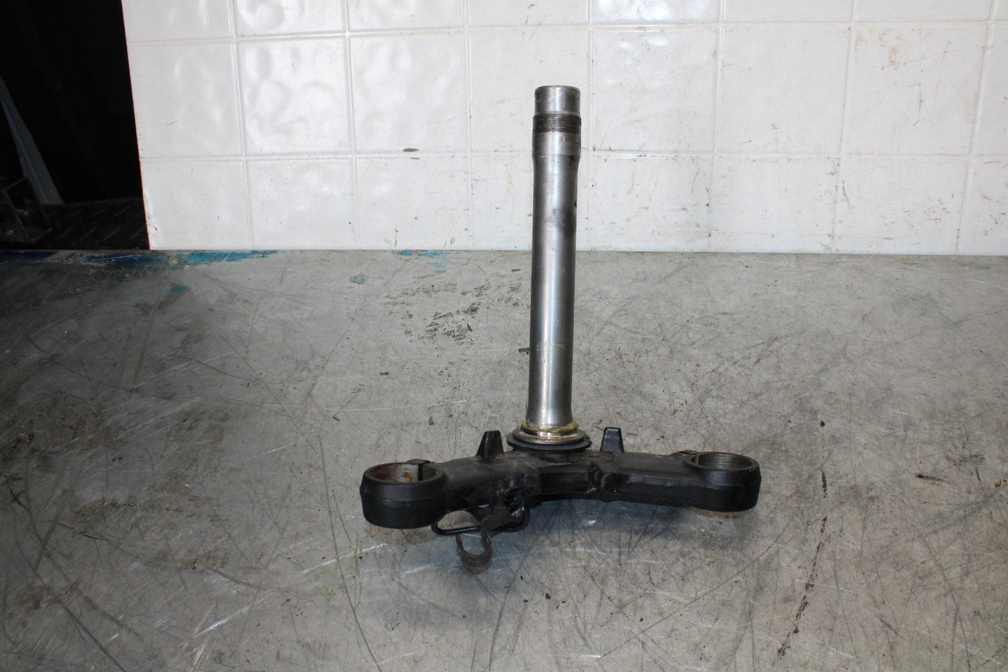 13-17 KAWASAKI NINJA 300 FRONT FORKS CLAMP LOWER TRIPLE TREE STEM BB429