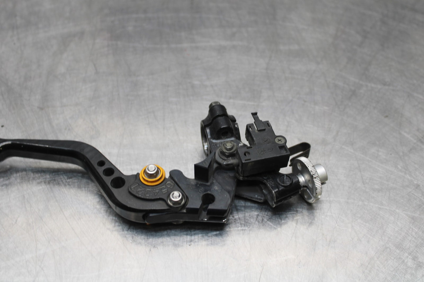 06-07 SUZUKI GSXR 600 CLUTCH PERCH MOUNT WITH LEVER  BB178