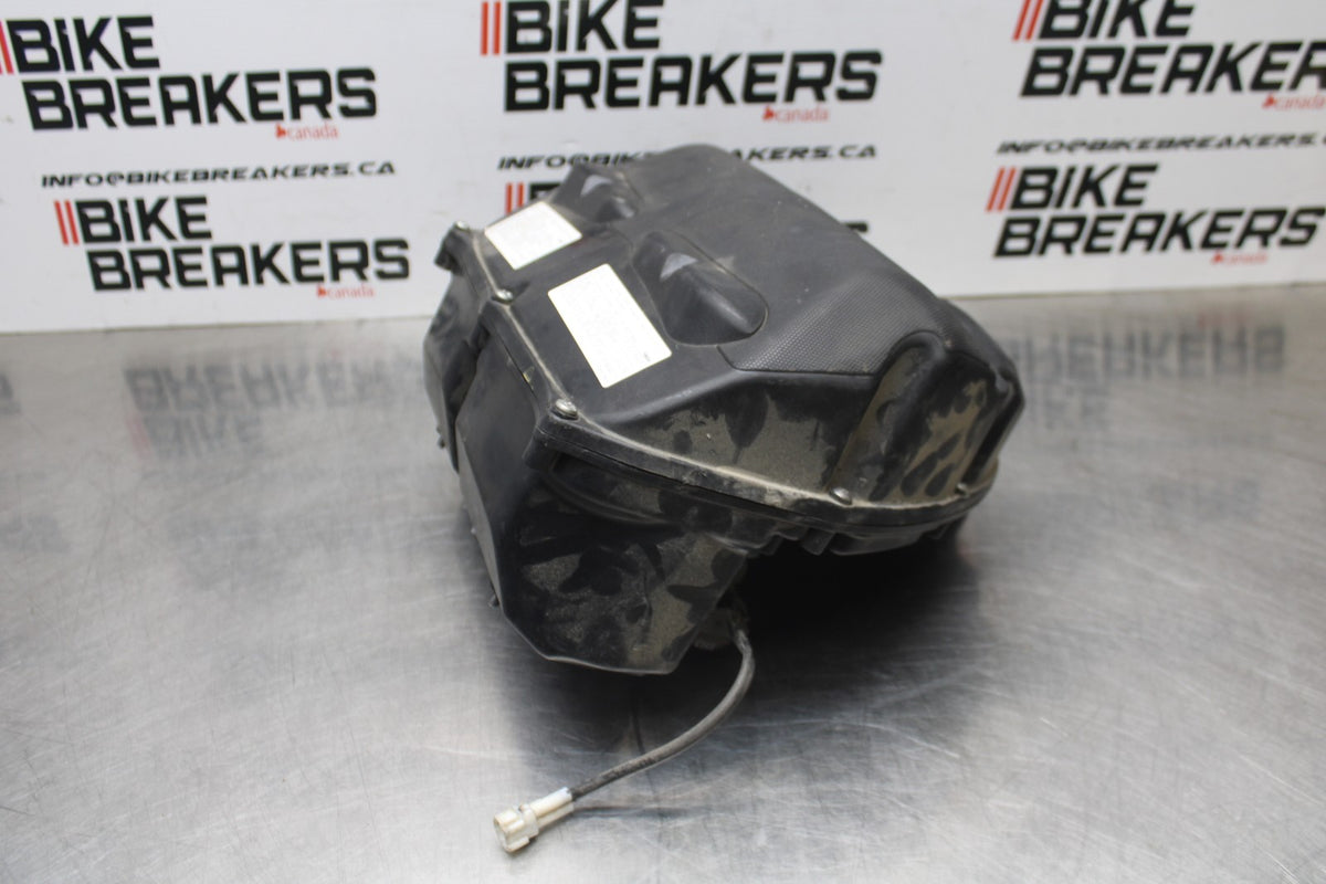 07 YAMAHA YZF R1 AIRBOX AIR INTAKE FILTER BOX BB826