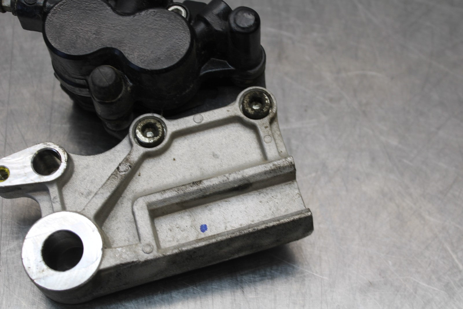 13-17 KAWASAKI NINJA 300 EX300 ABS REAR BACK BRAKE CALIPER W MOUNT BRACKET BB187