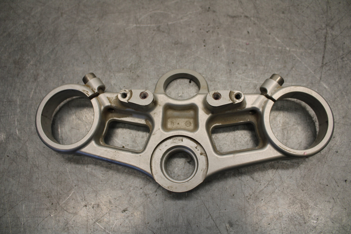 09-11 TRIUMPH DAYTONA 675 FORKS UPPER TRIPLE TREE CLAMP BB652