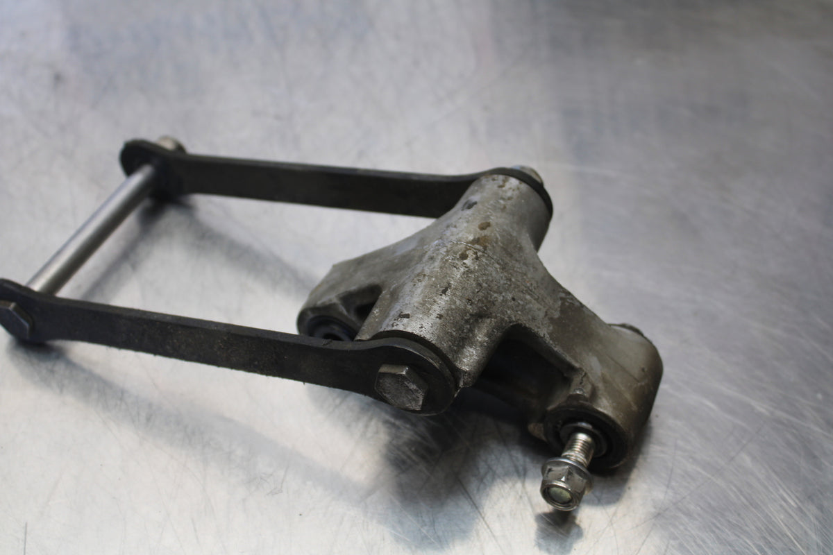 07 KAWASAKI Z1000 REAR DOGBONE SHOCK LINKAGE LINK BB148