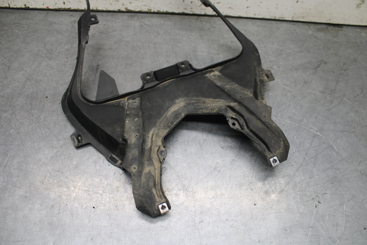 24-25 KAWASAKI NINJA ZX6R CENTER REAR BACK TAIL FAIRING COWL BB726