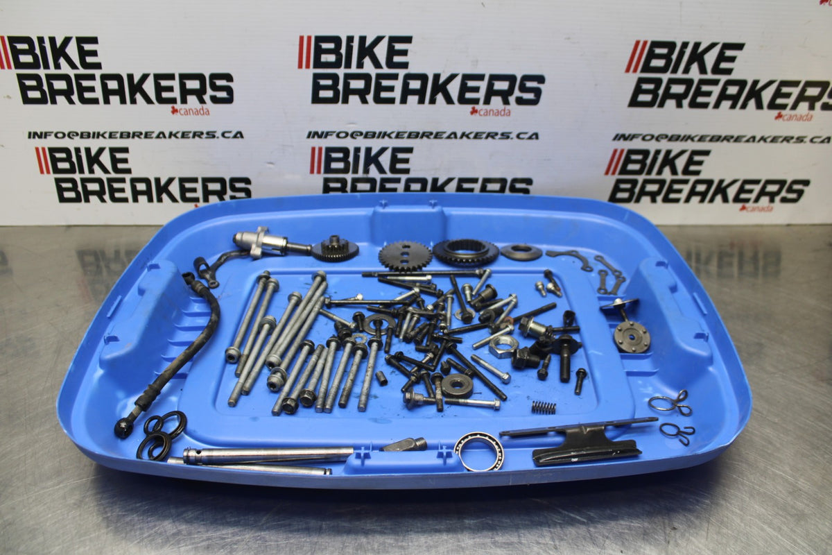 09 KAWASAKI NINJA 250R ENGINE BOLTS HARDWARE MOTOR SCREWS LEFTOVERS BB824