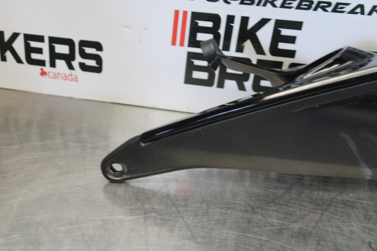 17-22 KTM 390 DUKE LEFT REAR BACK TAIL FAIRING COWL SHROUD BB180