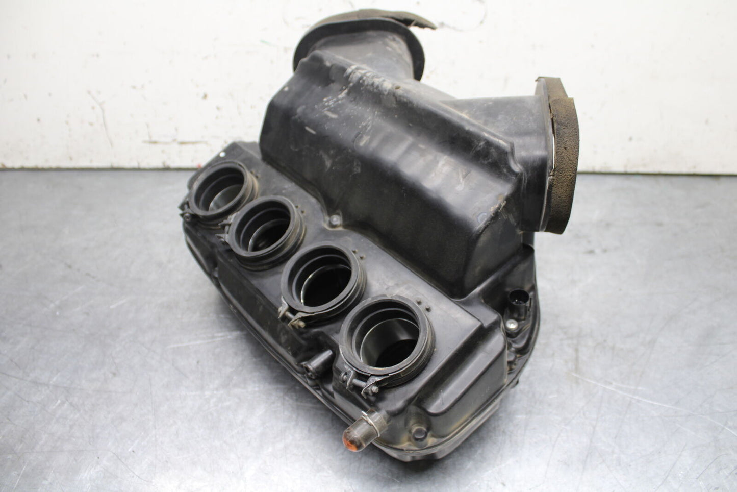 08-10 SUZUKI GSXR 600 AIRBOX AIR INTAKE FILTER BOX  BB721