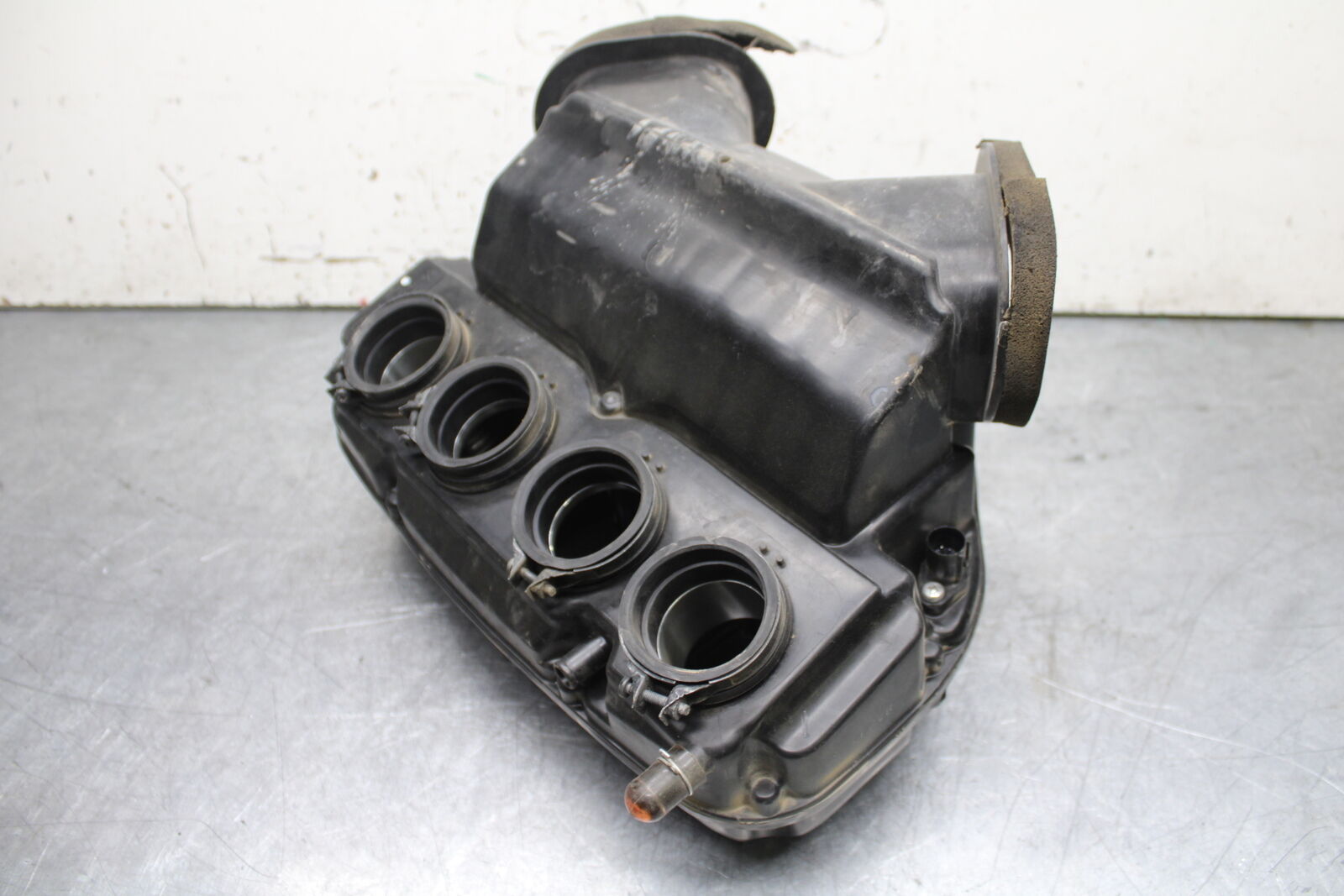 08-10 SUZUKI GSXR 600 AIRBOX AIR INTAKE FILTER BOX  BB721