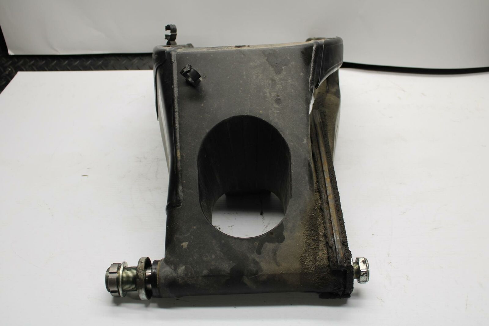 08-16 YAMAHA YZF R6 REAR SWINGARM BACK SUSPENSION SWING ARM BB247