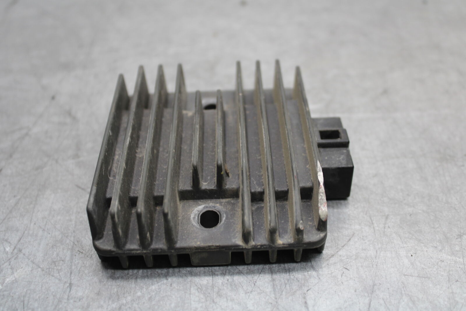 09-15 YAMAHA FZ6R RECTIFIER VOLTAGE REGULATOR  BB686