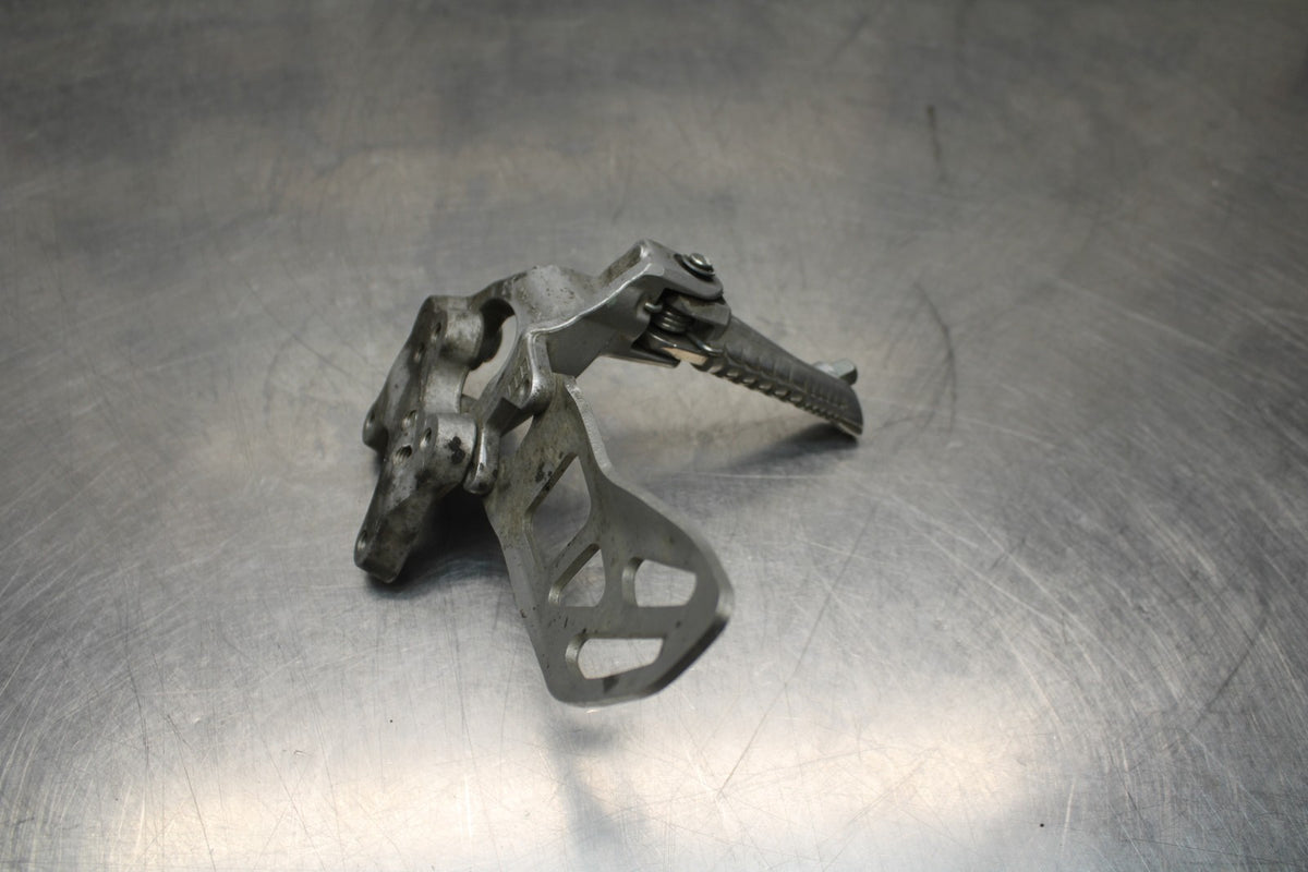 08-10 SUZUKI GSXR 600 LEFT REARSET REAR SET DRIVER FOOT PEG REST STOP BB810