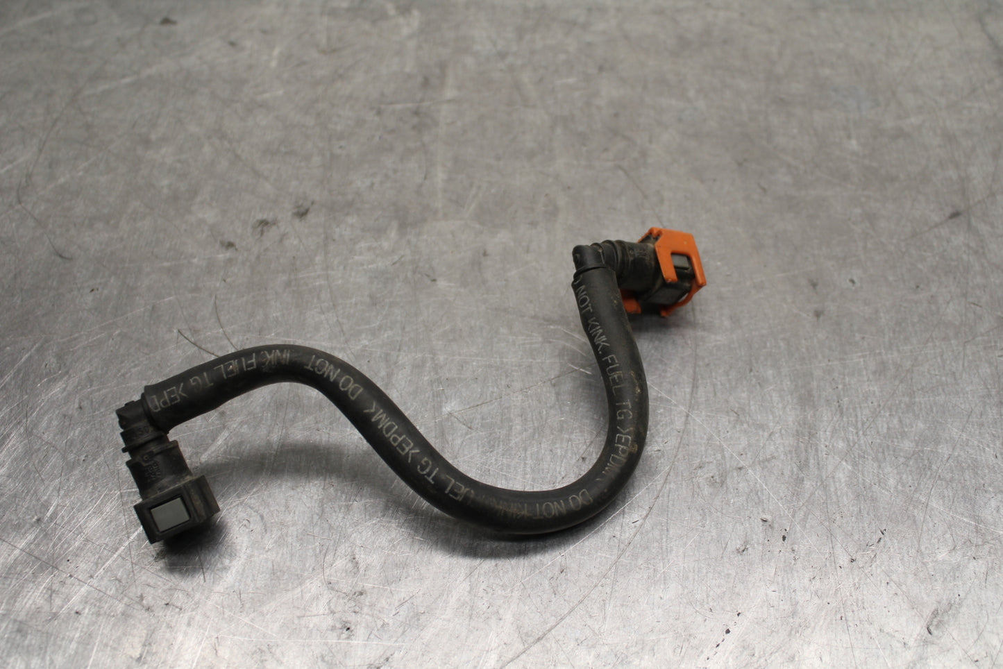 04-05 YAMAHA YZF R1 FUEL HOSE GAS LINE TUBE PIPE BB131