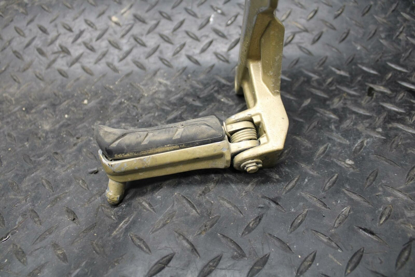 16-18 HONDA CBR500R LEFT REARSET REAR SET DRIVER FOOT PEG REST STOP BB231