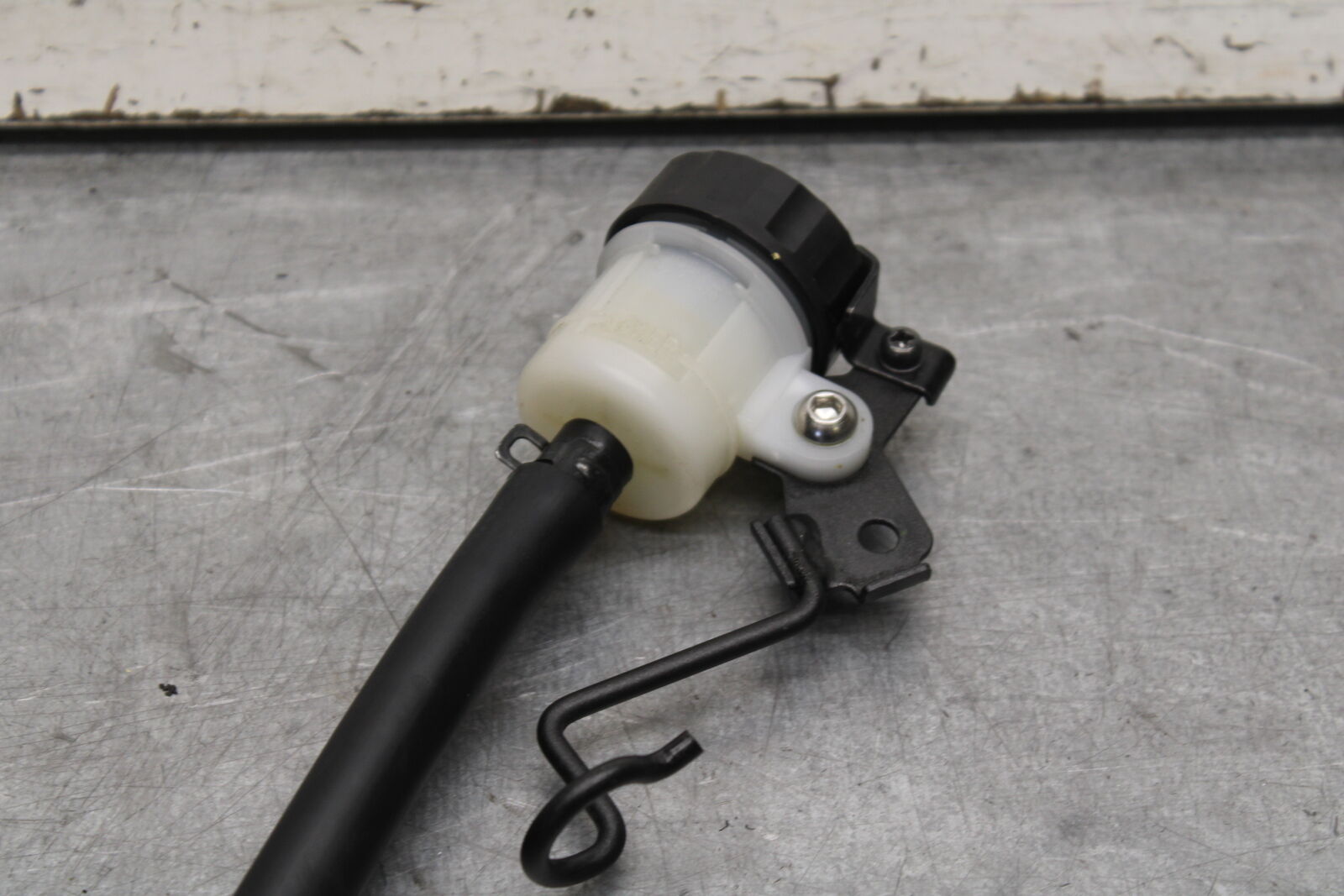 18-23 KAWASAKI NINJA 400 REAR BACK BRAKE MASTER CYLINDER W RESERVOIR BB660