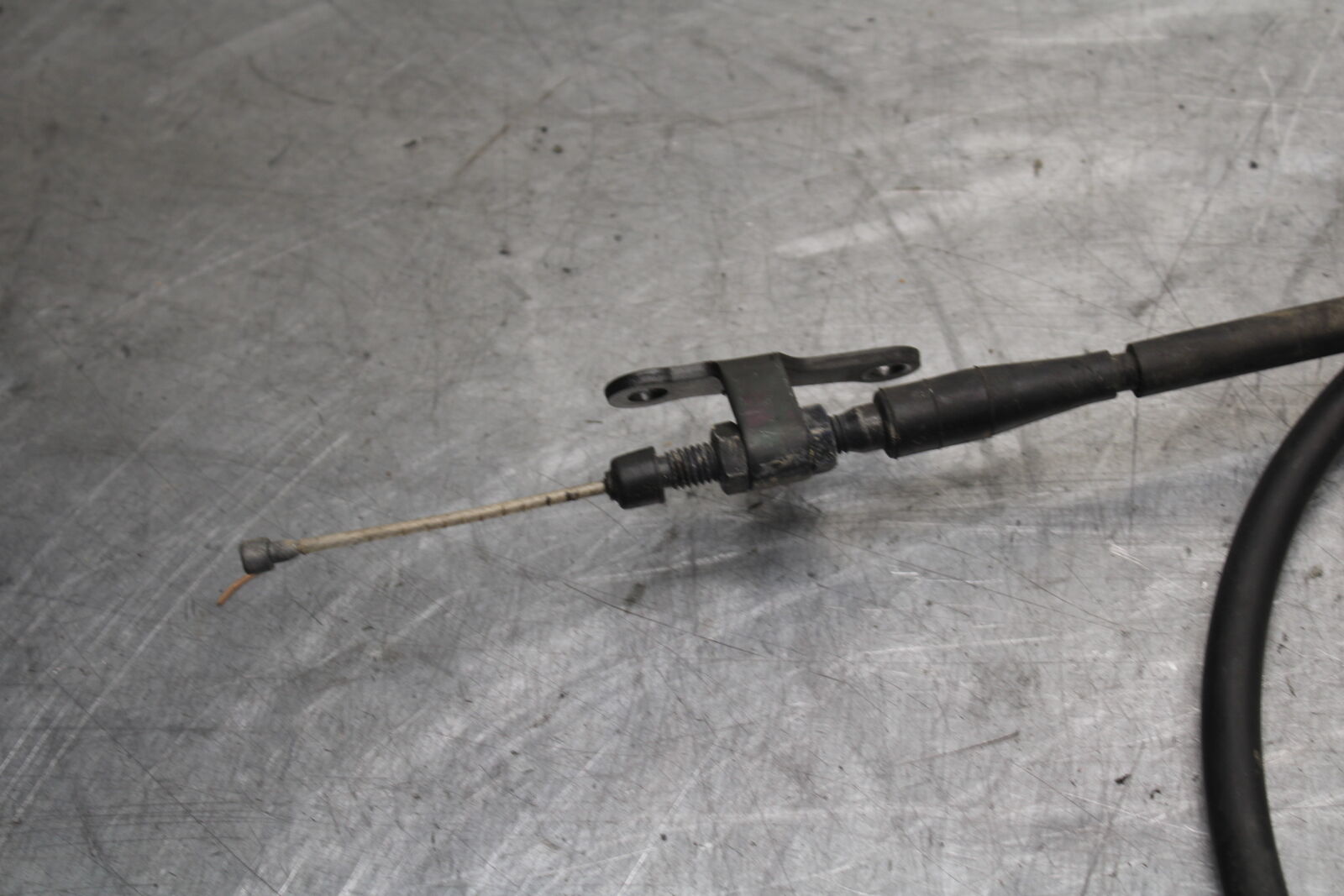 04-06 YAMAHA YZF R1 CLUTCH CABLE LINE 5VY-26335-01-00 BB659
