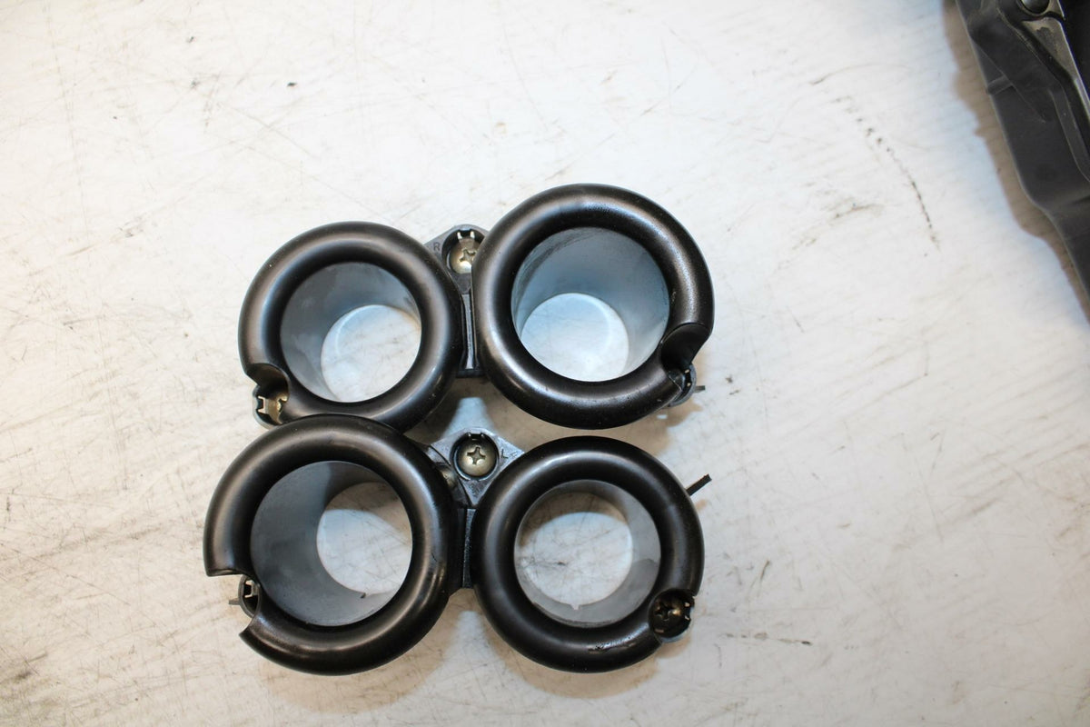 05-06 HONDA CBR600RR  INTAKE VELOCITY STACKS 17225-MEE-000 17226-MEE-000 BB307