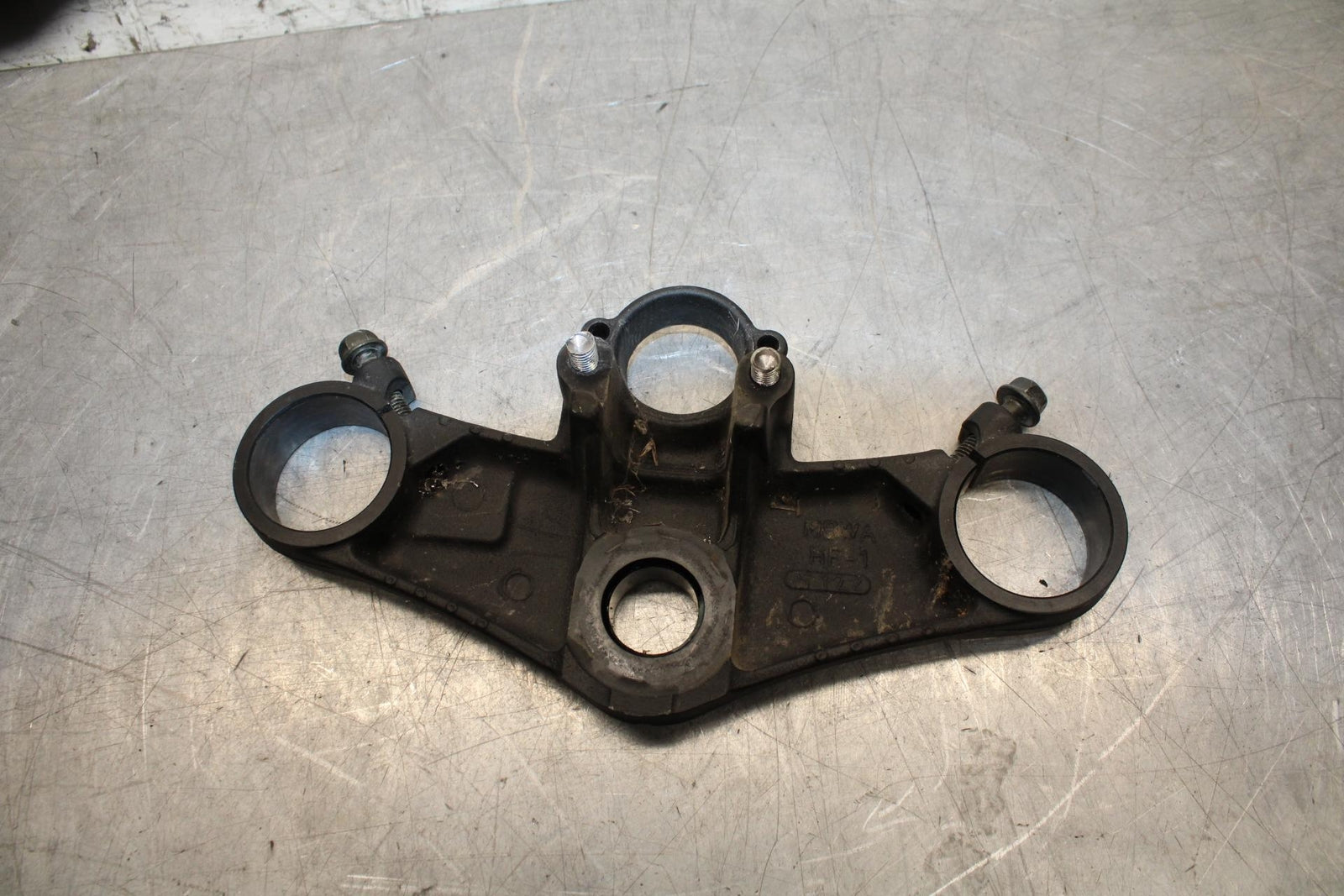 2006 Honda CBR600F4i FORKS UPPER TRIPLE TREE CLAMP 53300-MBW-H90 BB567