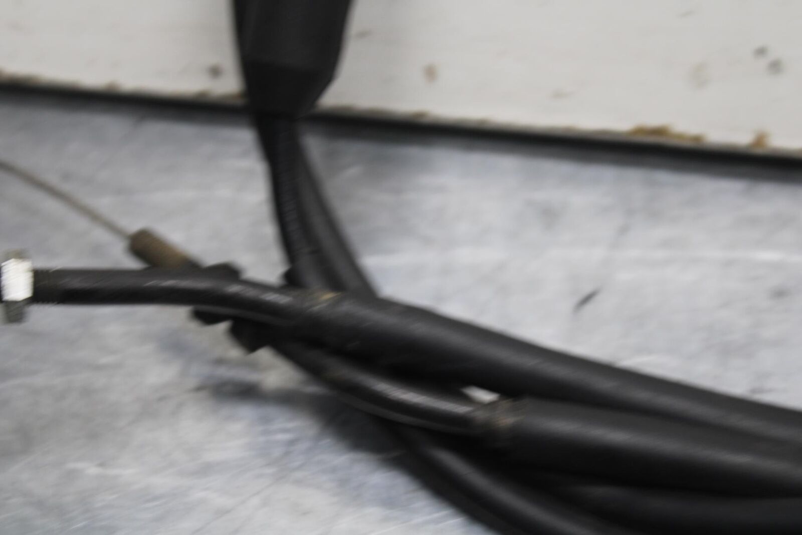 08-11 TRIUMPH SPEED TRIPLE RIGHT THROTTLE GRIP CABLE BB102