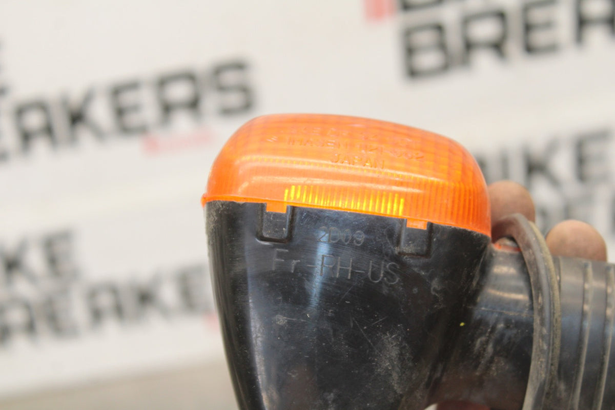 98-05 HONDA SUPER HAWK 1000 VTR1000F RIGHT FRONT TURN SIGNAL LIGHT  BB924
