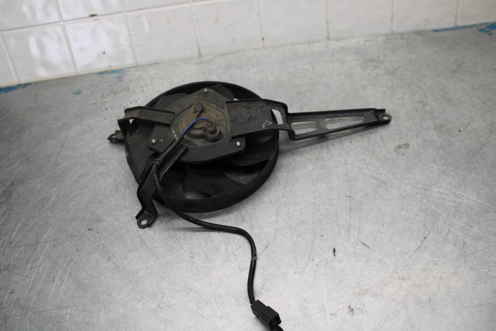 06-07 KAWASAKI NINJA ZX14R ENGINE RADIATOR COOLING FAN BB433