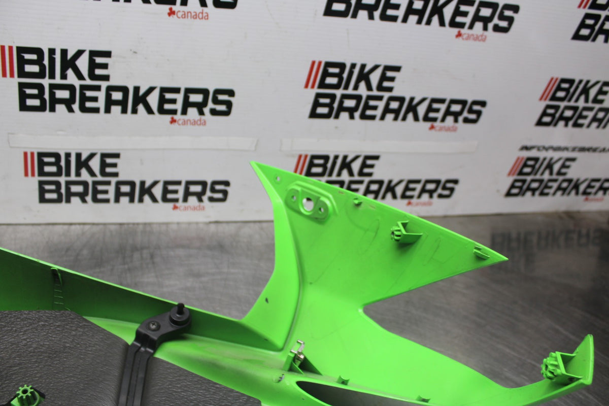08 KAWASAKI NINJA ZX10R OEM LEFT MID UPPER SIDE FAIRING COWL PLASTIC BB902