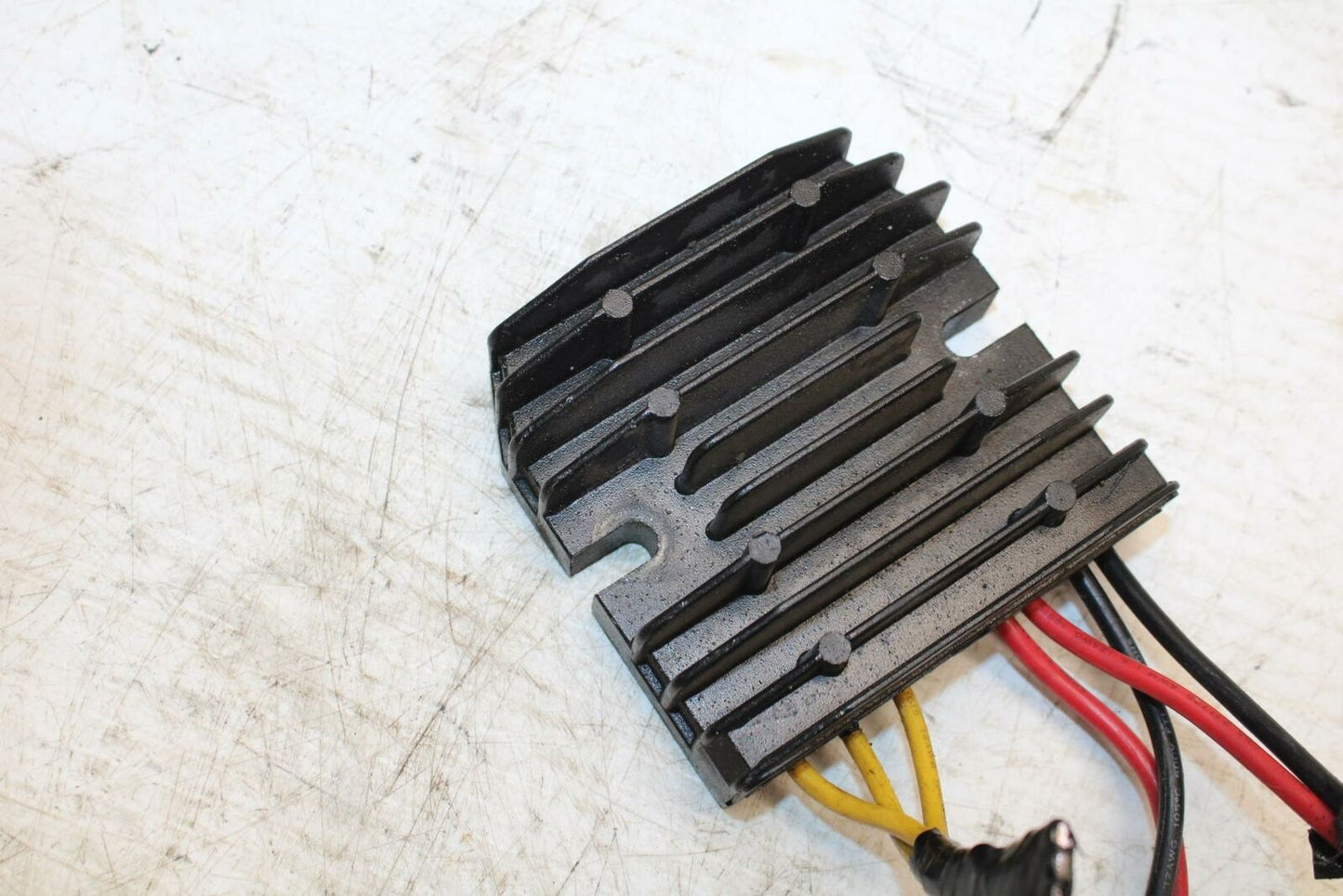 05-09 SUZUKI BOULEVARD C90 RECTIFIER VOLTAGE REGULATOR BB357