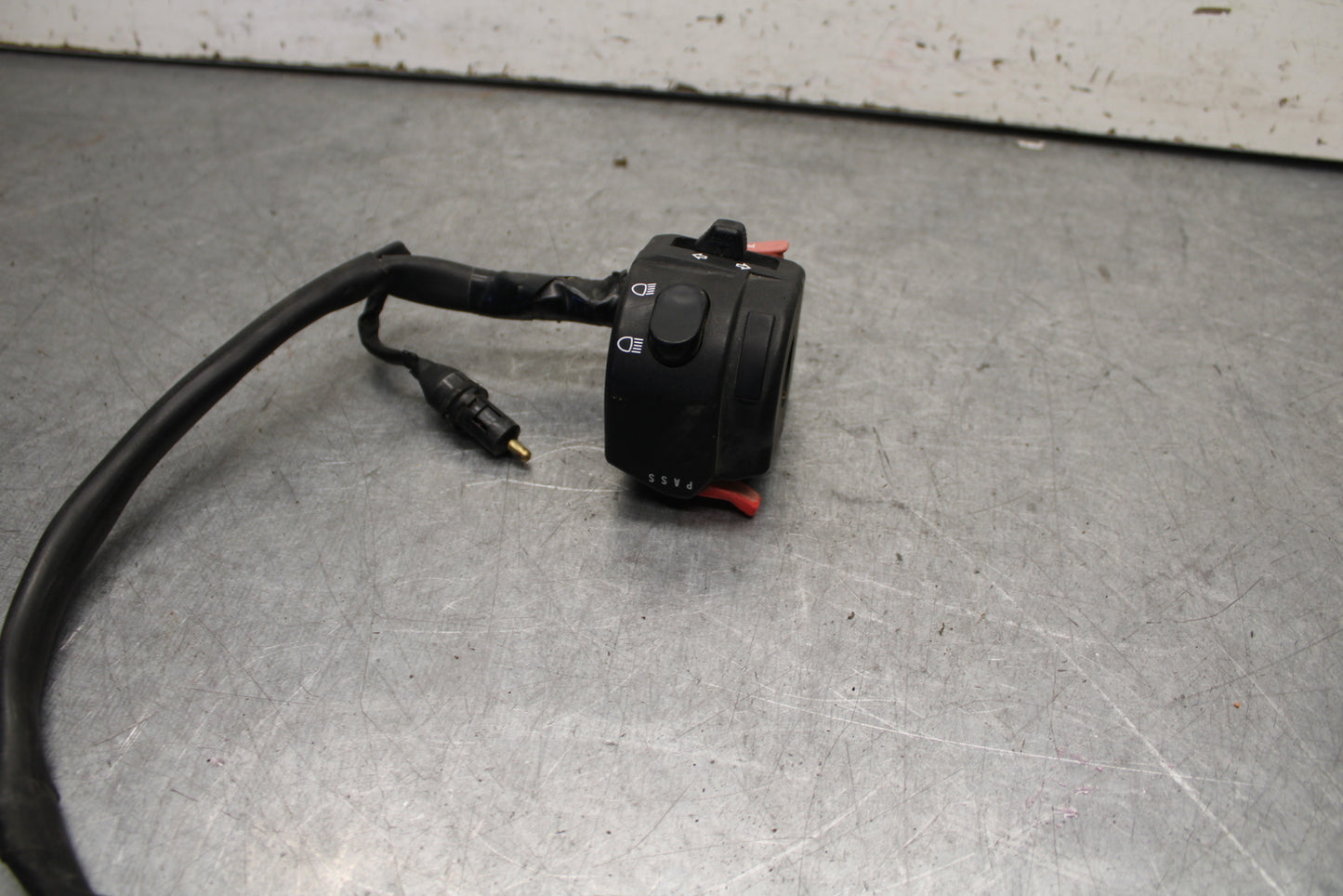 09-11 TRIUMPH DAYTONA 675 LEFT CLIP ON HANDLE HORN SIGNALS SWITCH SWITCHES BB652