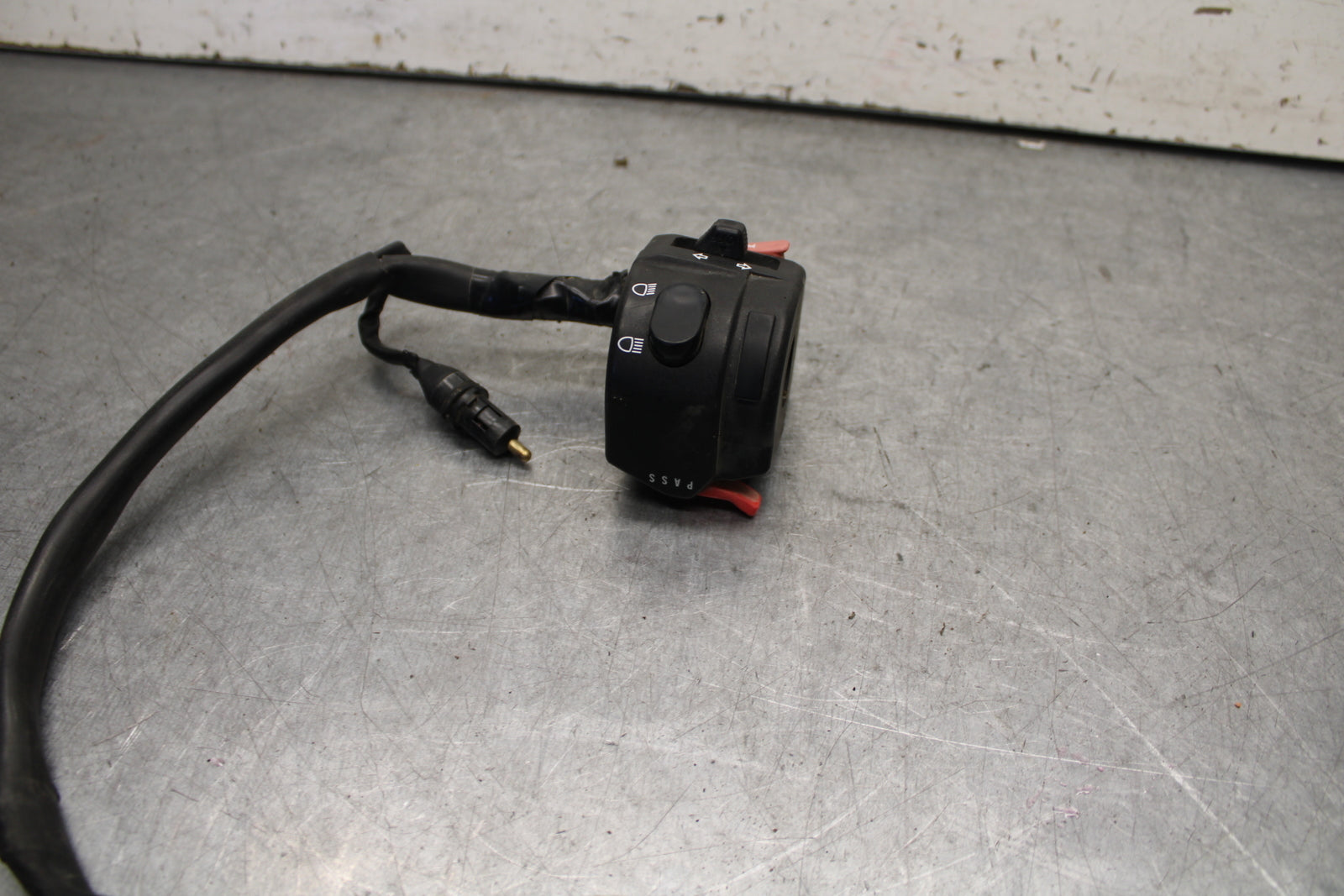 09-11 TRIUMPH DAYTONA 675 LEFT CLIP ON HANDLE HORN SIGNALS SWITCH SWITCHES BB652