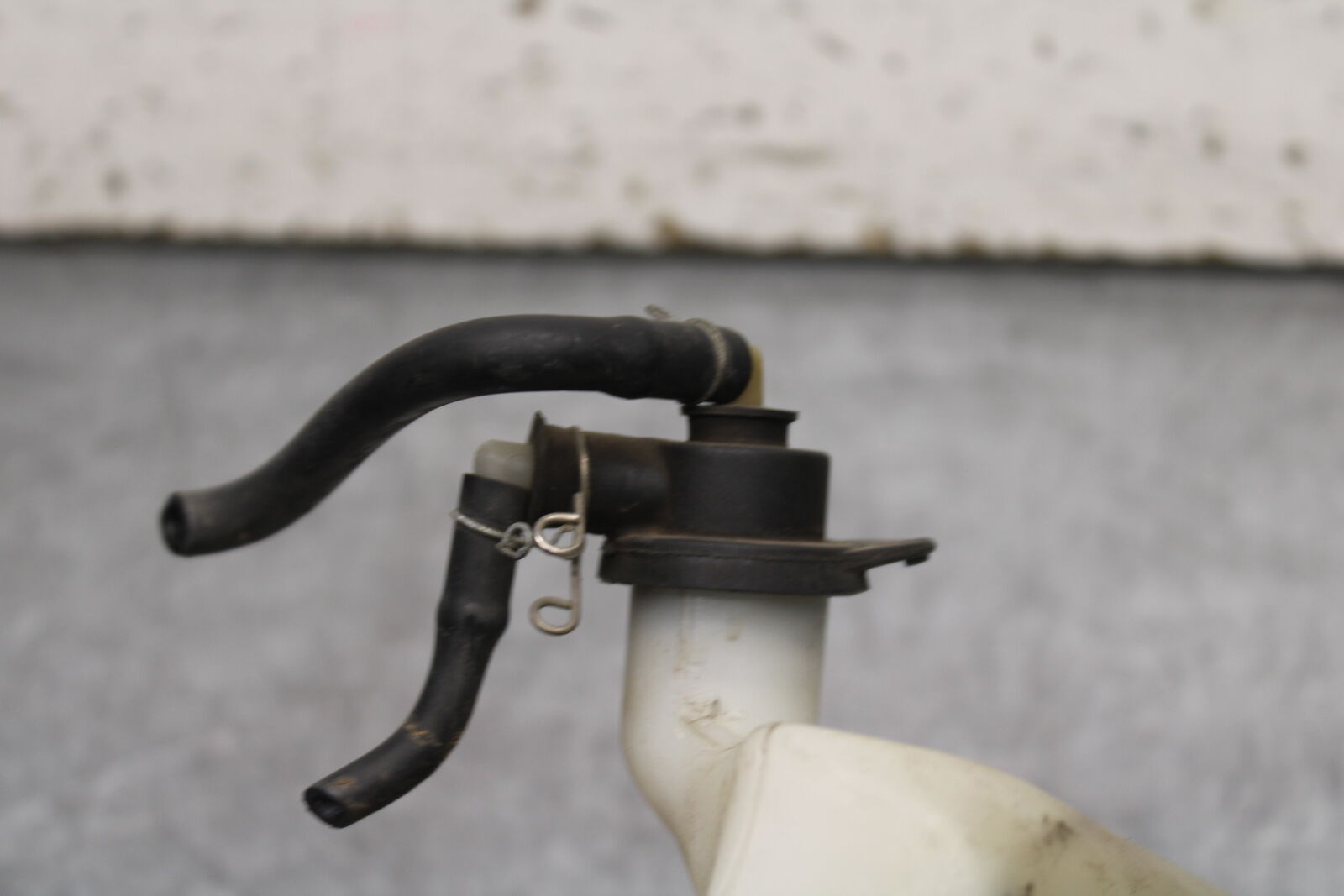 06 YAMAHA YZF R6 COOLANT WATER TANK RESERVOIR BOTTLE BB716