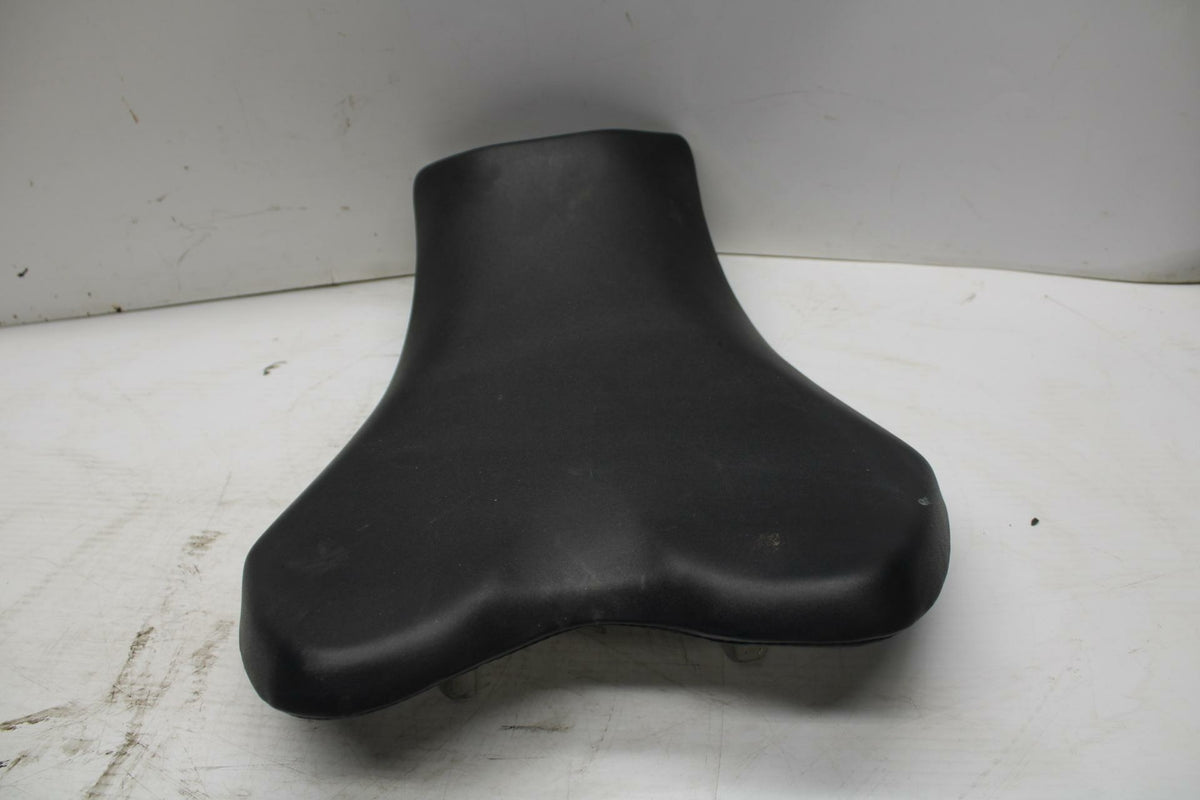 09-11 SUZUKI GSXR1000 FRONT DRIVERS SEAT PAD SADDLE PILLION 45100-47H10-6BY BB28