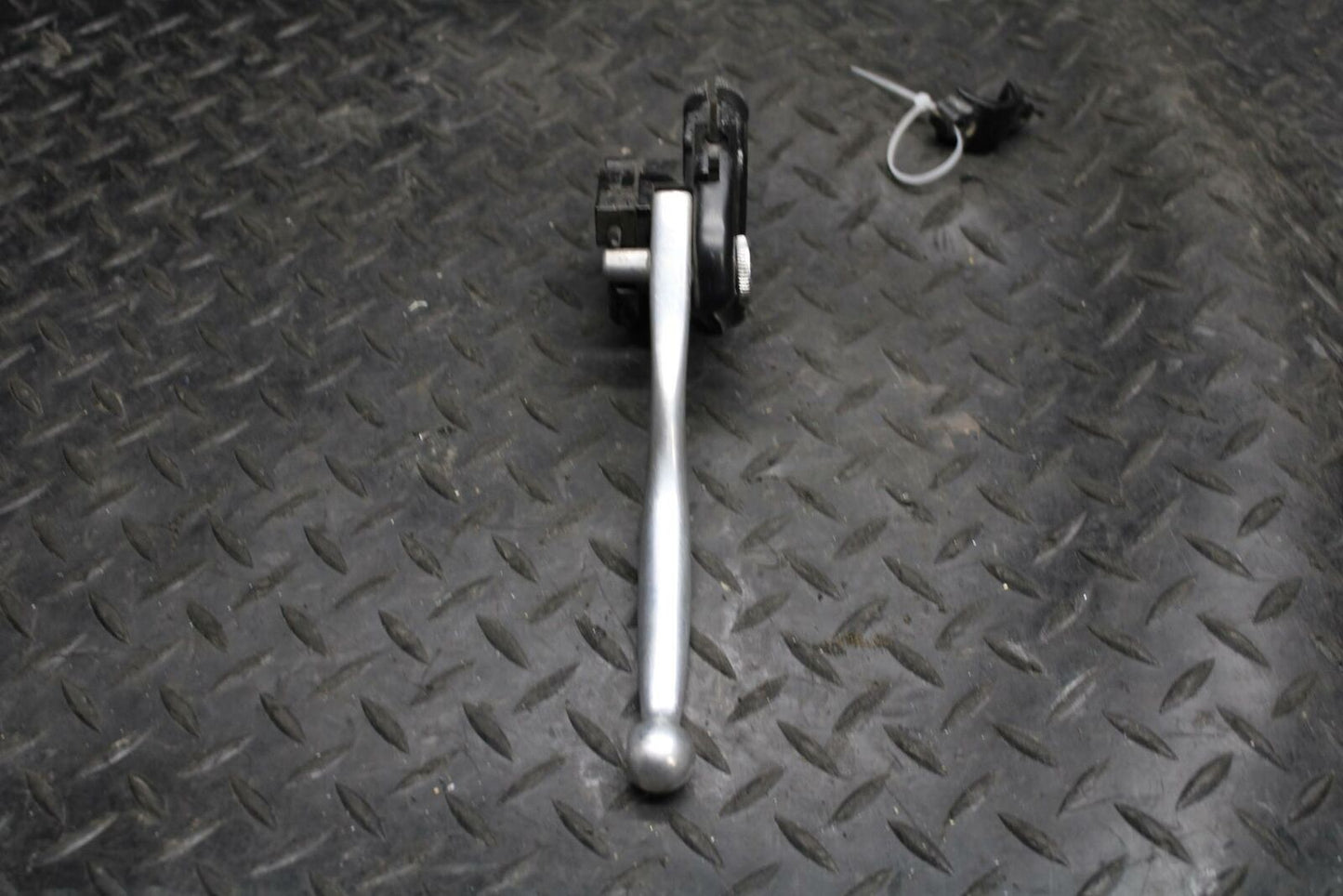 07-09 KAWASAKI VERSYS 650 CLUTCH PERCH MOUNT WITH LEVER  BB206