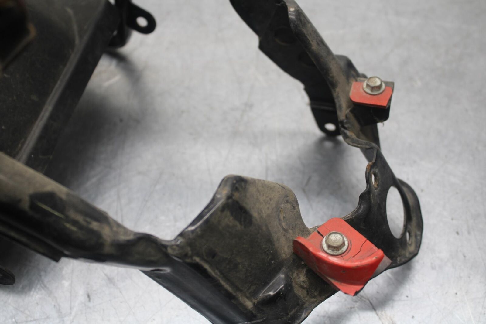 1988 Yamaha FZ600 REAR SUBFRAME BACK SUB FRAME BB601