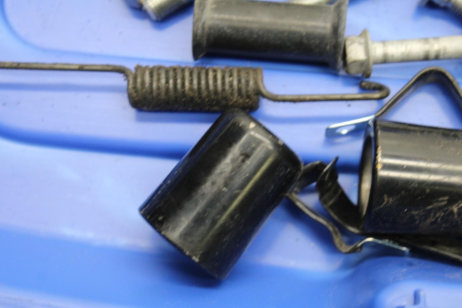 2014 Kawasaki Ninja 650 EX650E ENGINE MOUNTING AND MISC BOLTS HARDWARE BB569