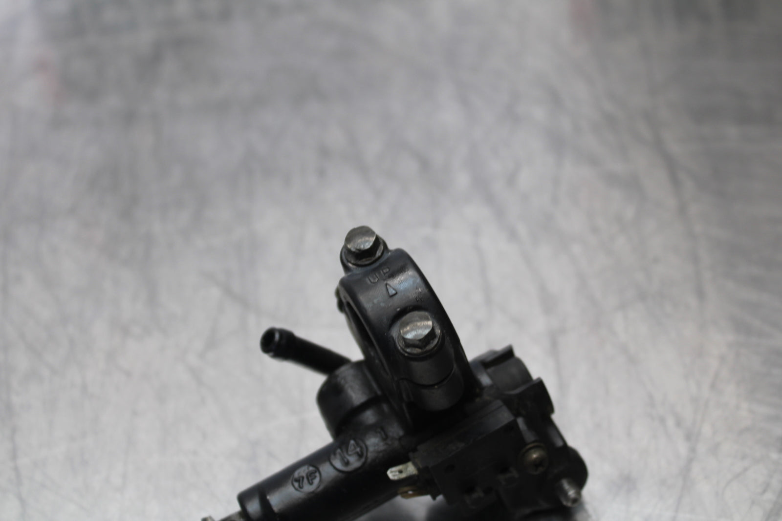 98-05 HONDA SUPER HAWK 1000 VTR1000F FRONT BRAKE MASTER CYLINDER BB152